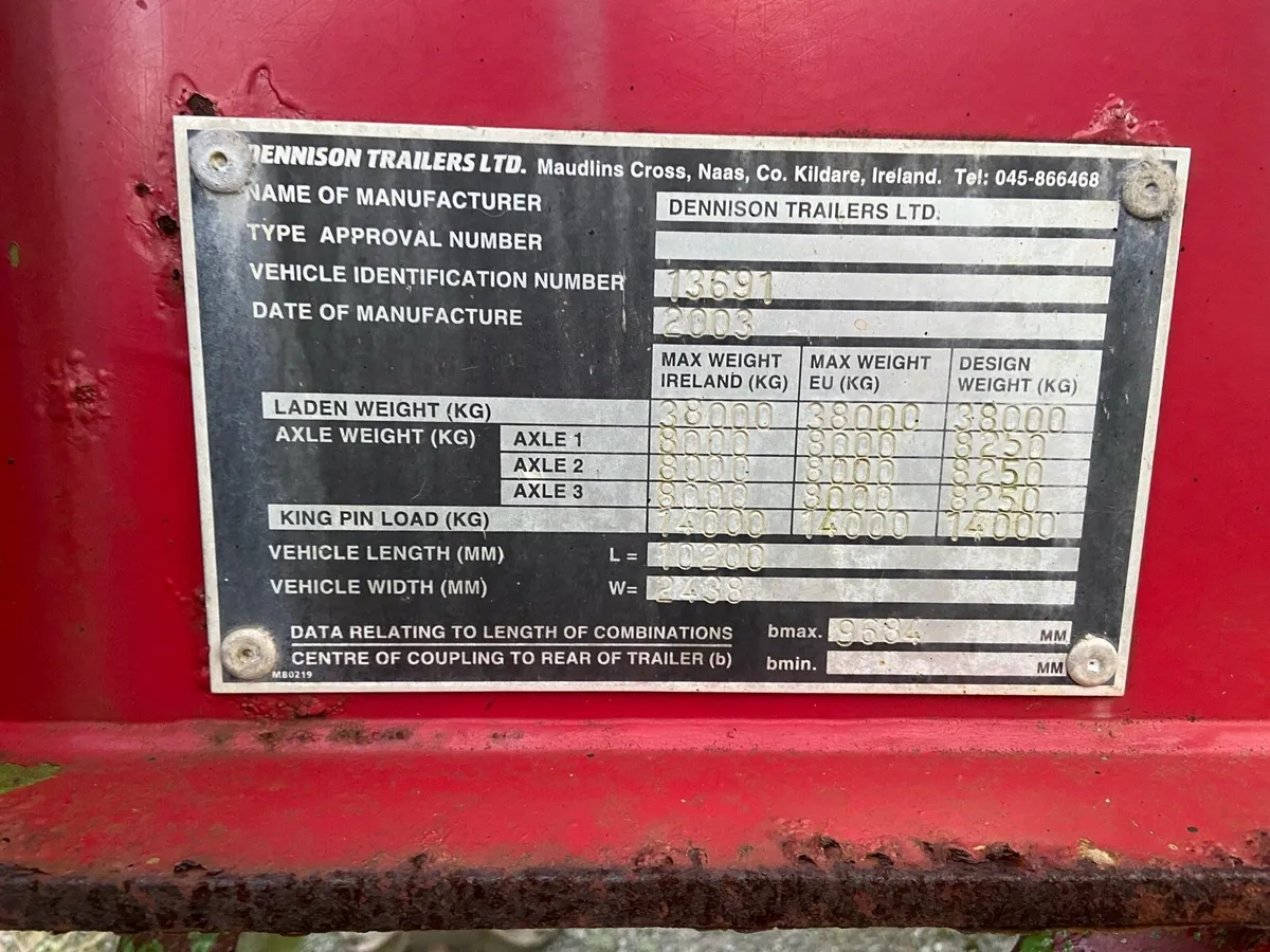 35ft timber trailer and crane - Image 3