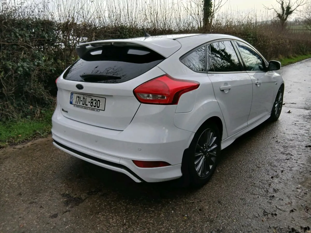 Ford Focus st line 1.5 tdci - Image 4