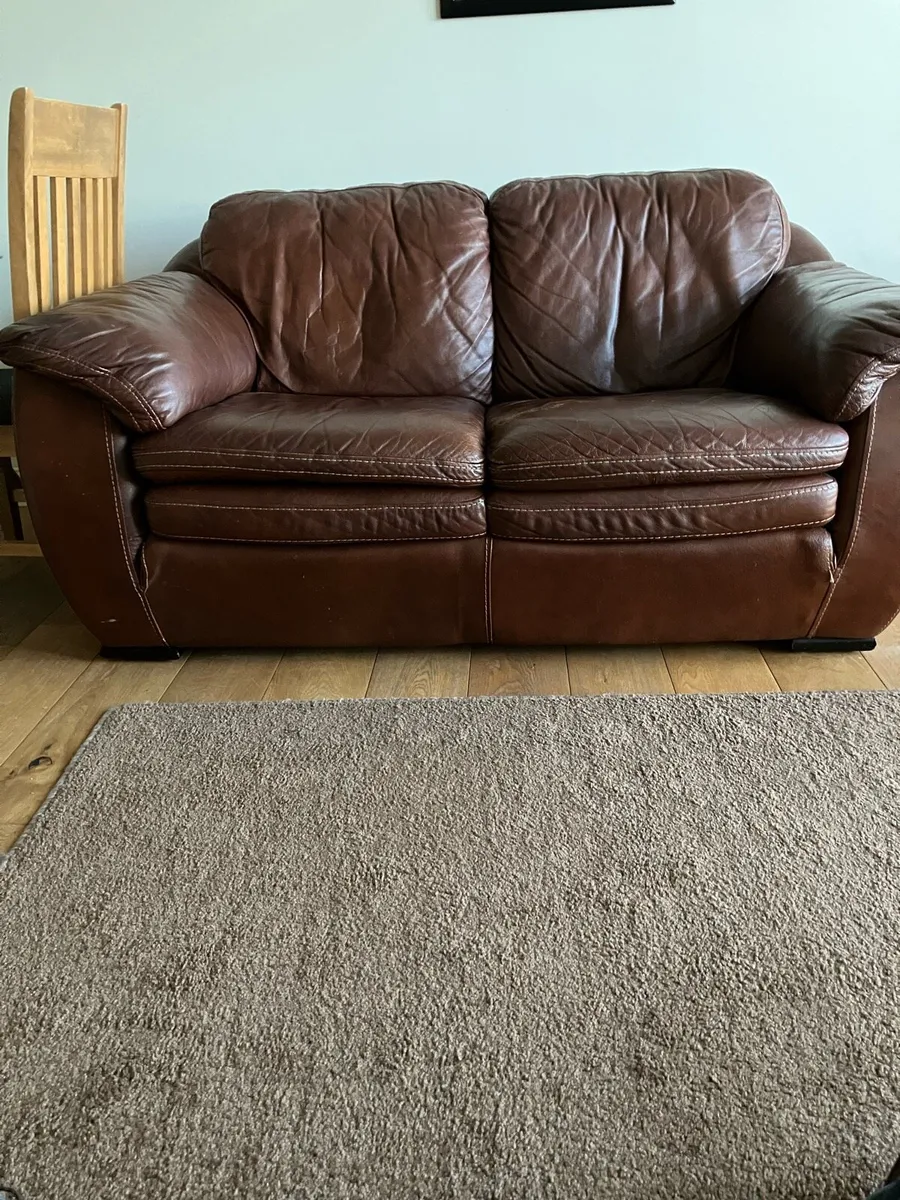 2x 2seated arm chair - Image 1