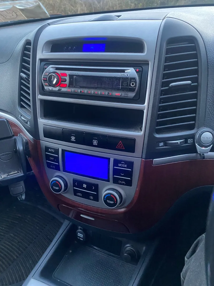 Hyundai Santa Fe - Image 4