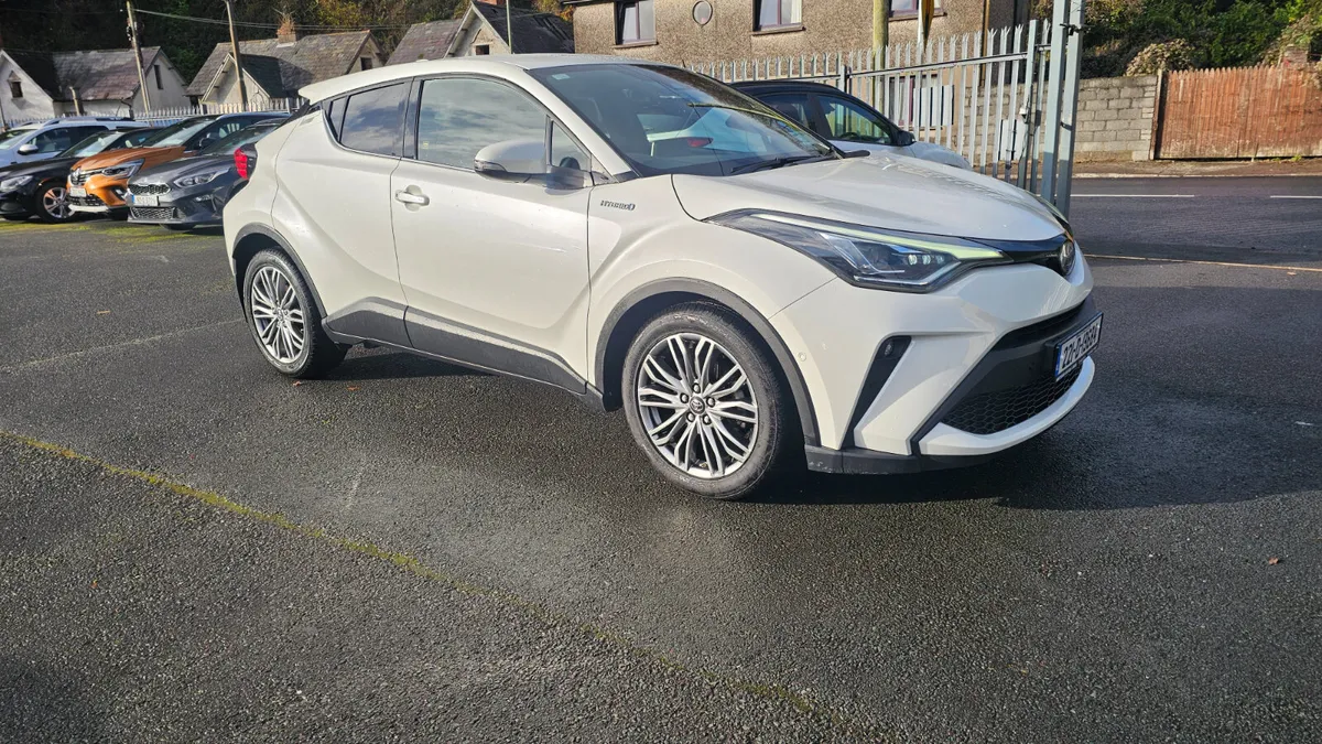 Toyota C-HR 2022 1.8 HYBRID SOL..IRISH CAR.. - Image 2
