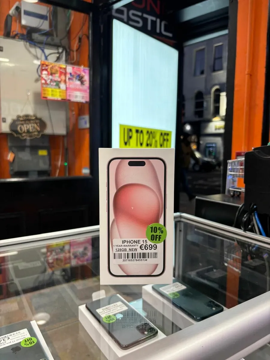 IPhone 15 128GB UNLOCKED - Image 3