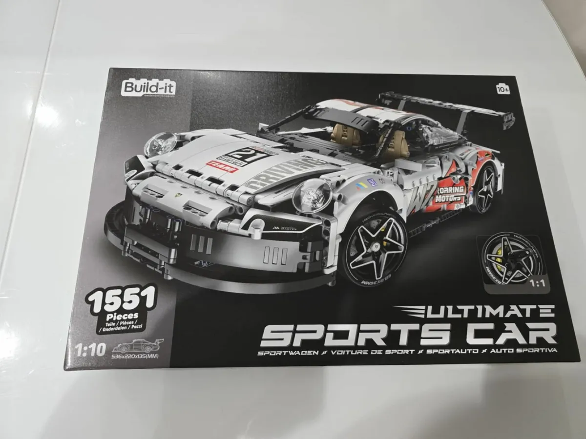 Block Kit Supercar 1.10 – 1551 Pieces  Experience - Image 1