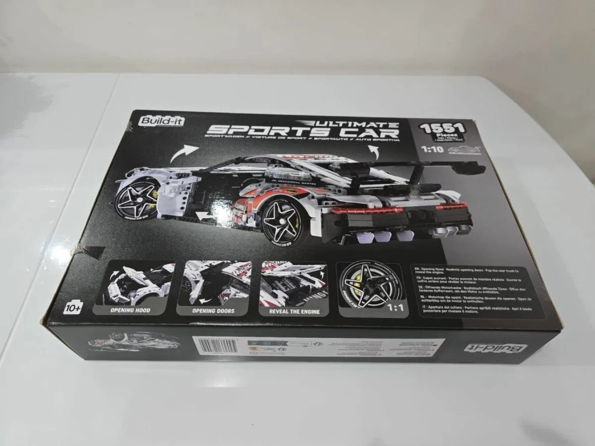 Block Kit Supercar 1.10 – 1551 Pieces  Experience - Image 2