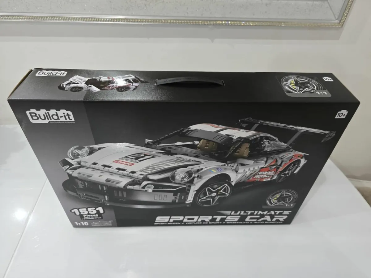 Block Kit Supercar 1.10 – 1551 Pieces  Experience - Image 3