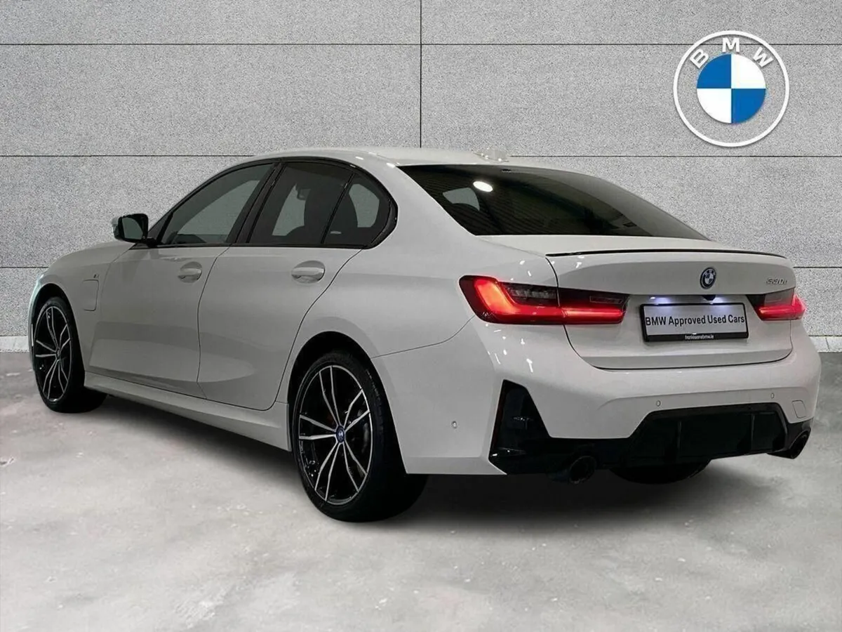BMW 3-Series 330e M Sport Saloon - Image 3