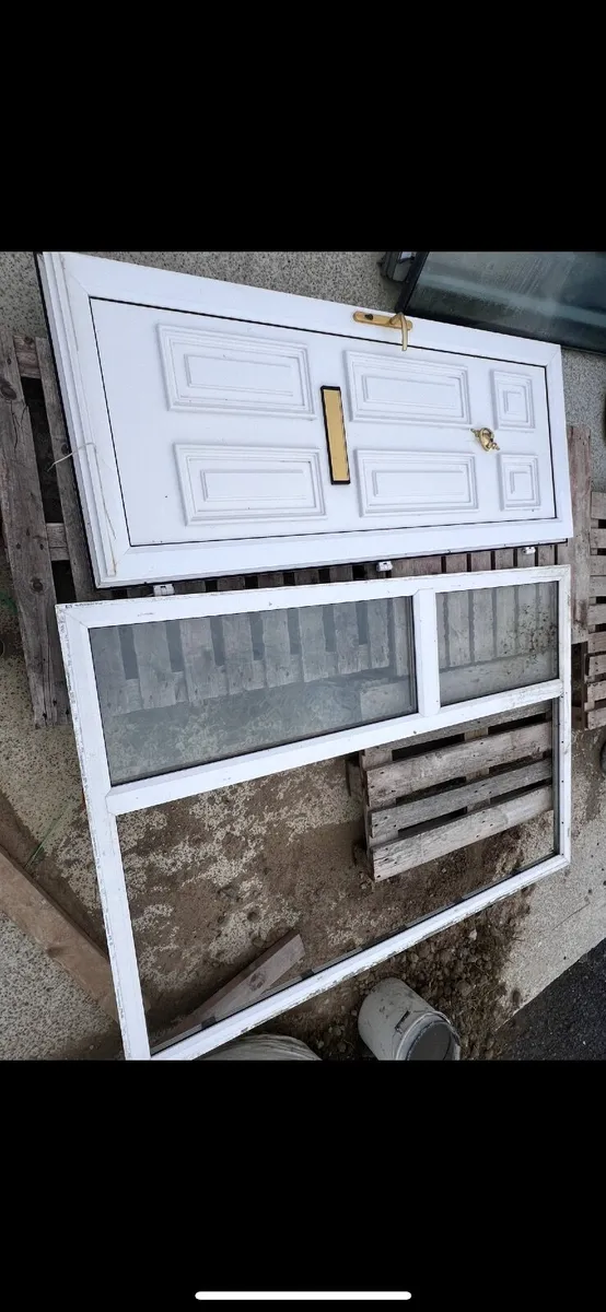 €250 PVC DOOR WITH SIDE PANEL