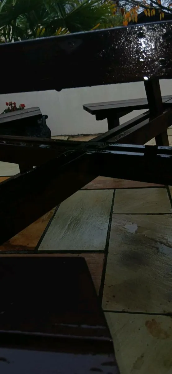 Patio table 8 seater - Image 4