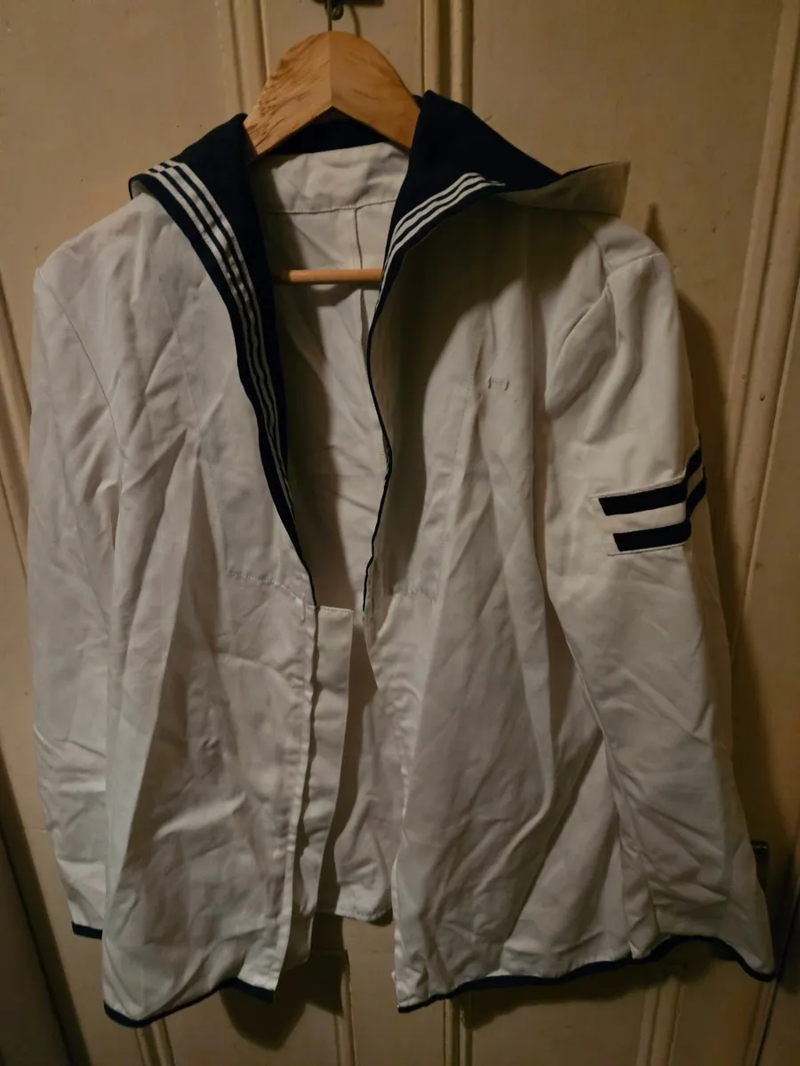 Vintage Navy Top - Image 2