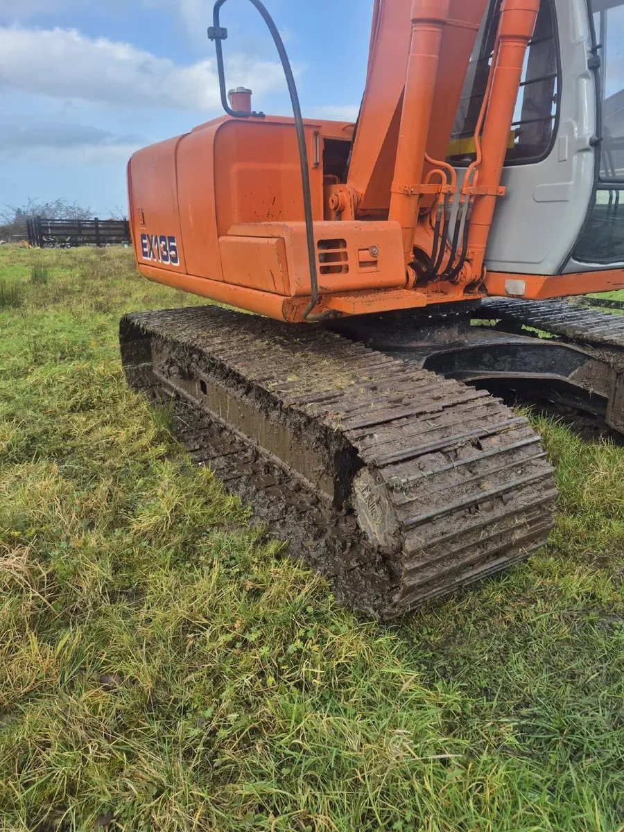 Hitachi Digger - Image 4