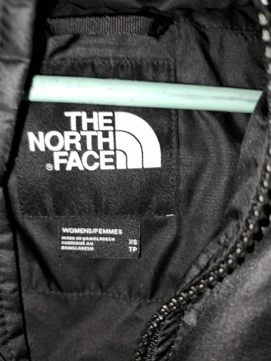 Northface cropped puffer jacket - Image 4