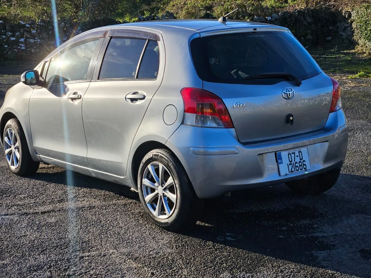 Toyota Vitz 2007 - Image 2