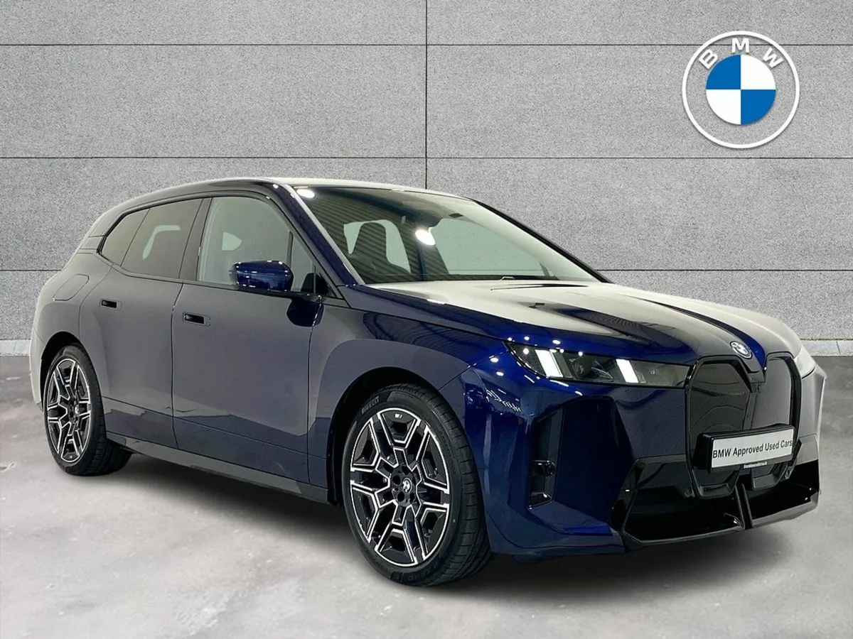 BMW iX xDrive45 M Sport - Image 1