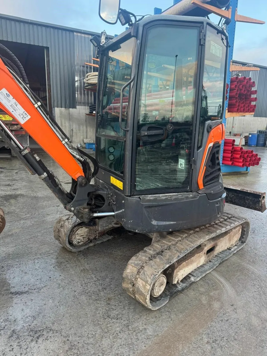 Doosan DX272 Track Machine - Image 2