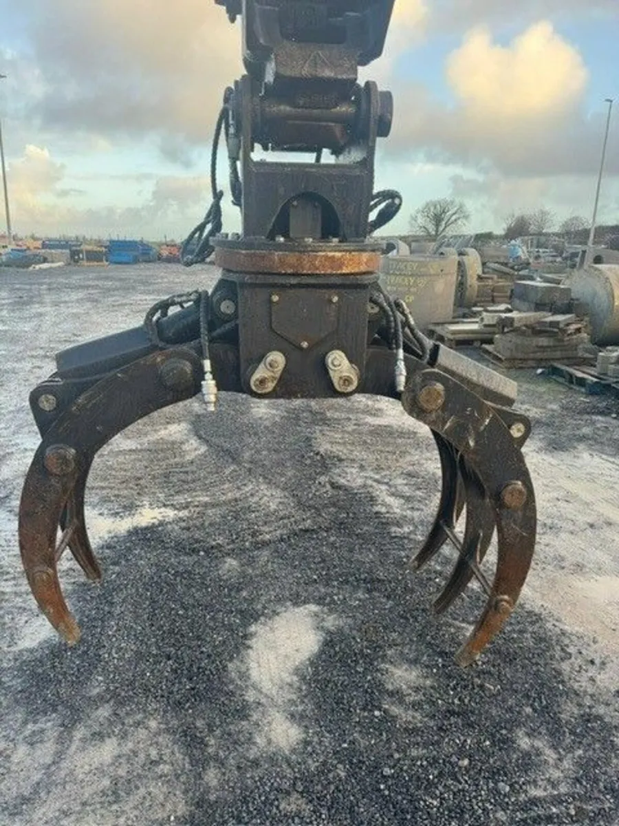 SF Rotating Grabs - Image 2