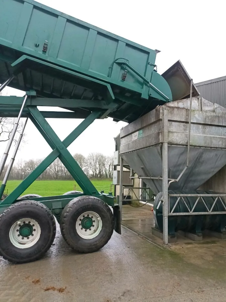 High tip trailer - Image 1