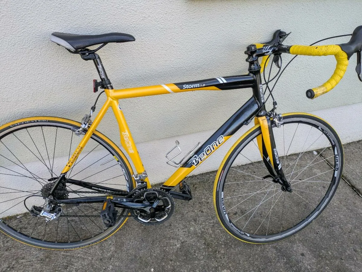 Racing bike - Image 1