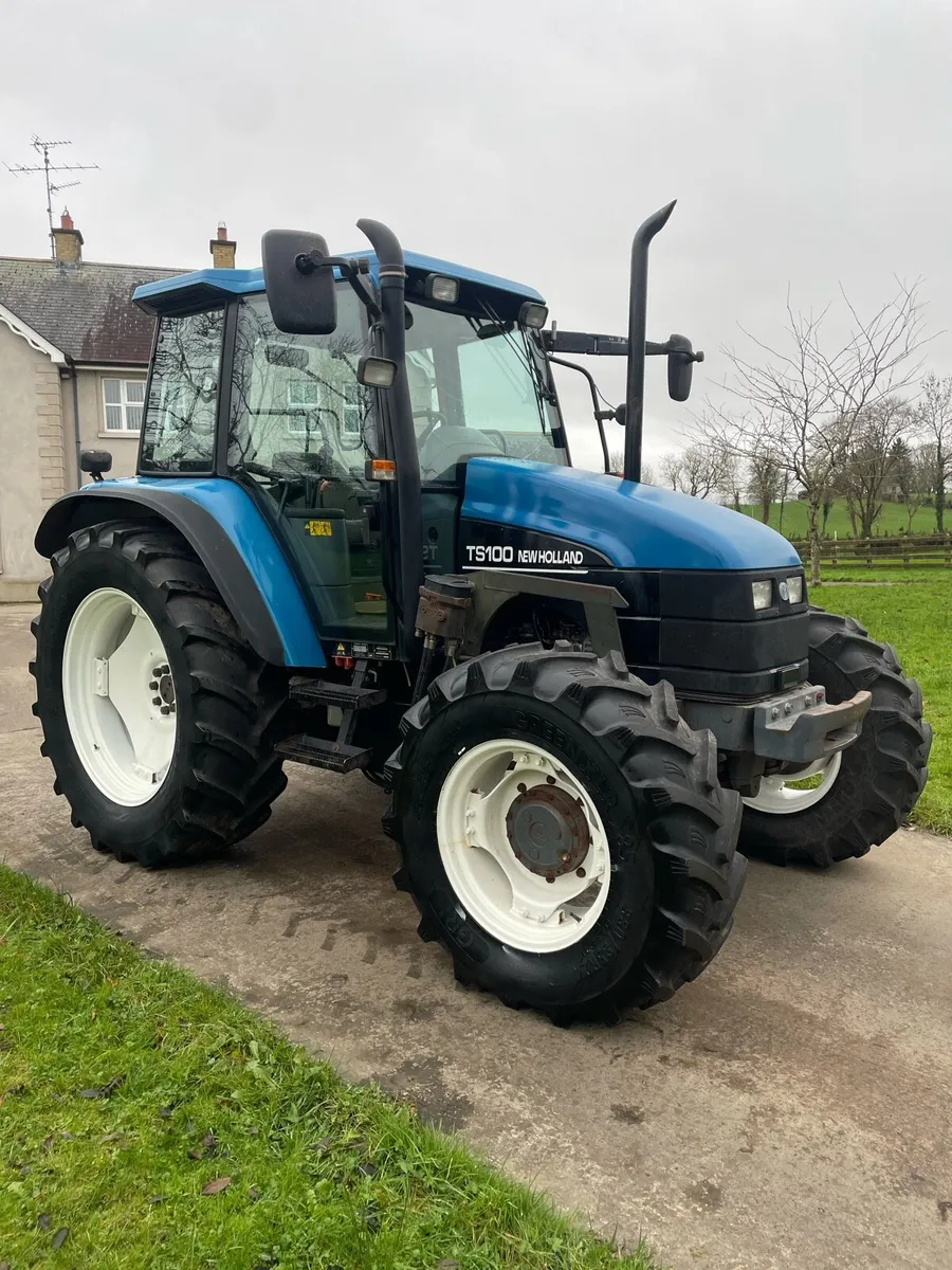 New Holland TS100 - Image 2