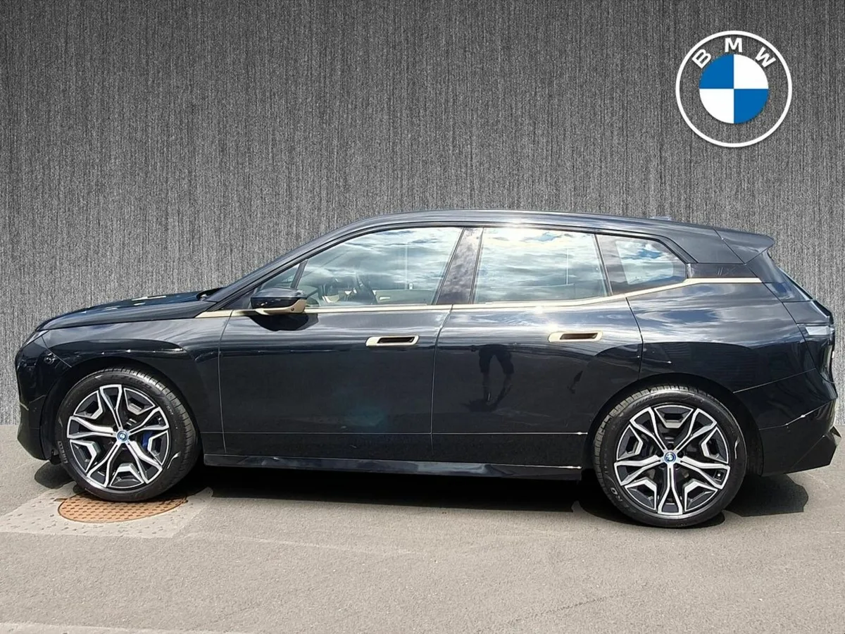 BMW iX xDrive50 M Sport - Image 4