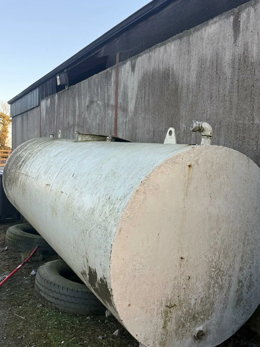 1800 Gallon Tank - Image 2