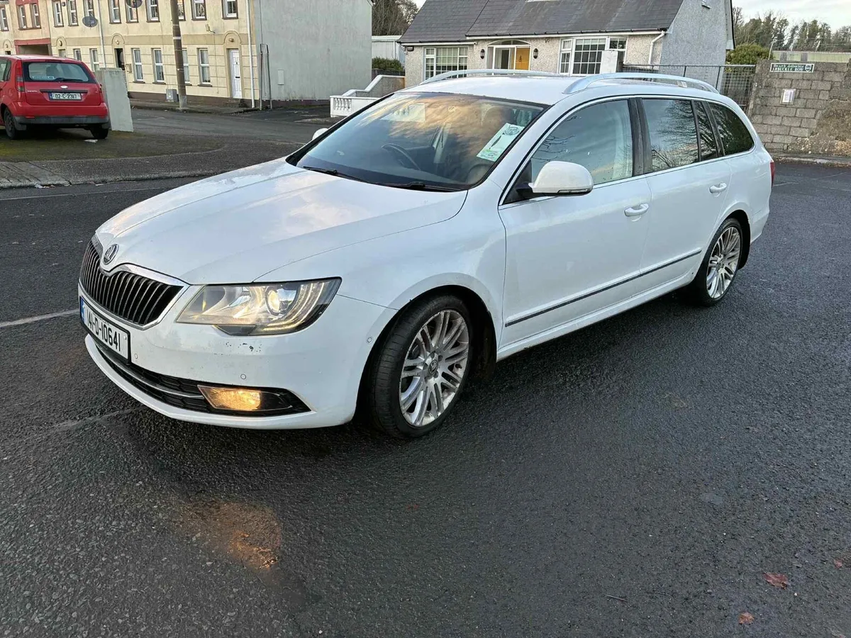 2014 Skoda Superb 2.0 TDI 140bhp Estate - Image 3