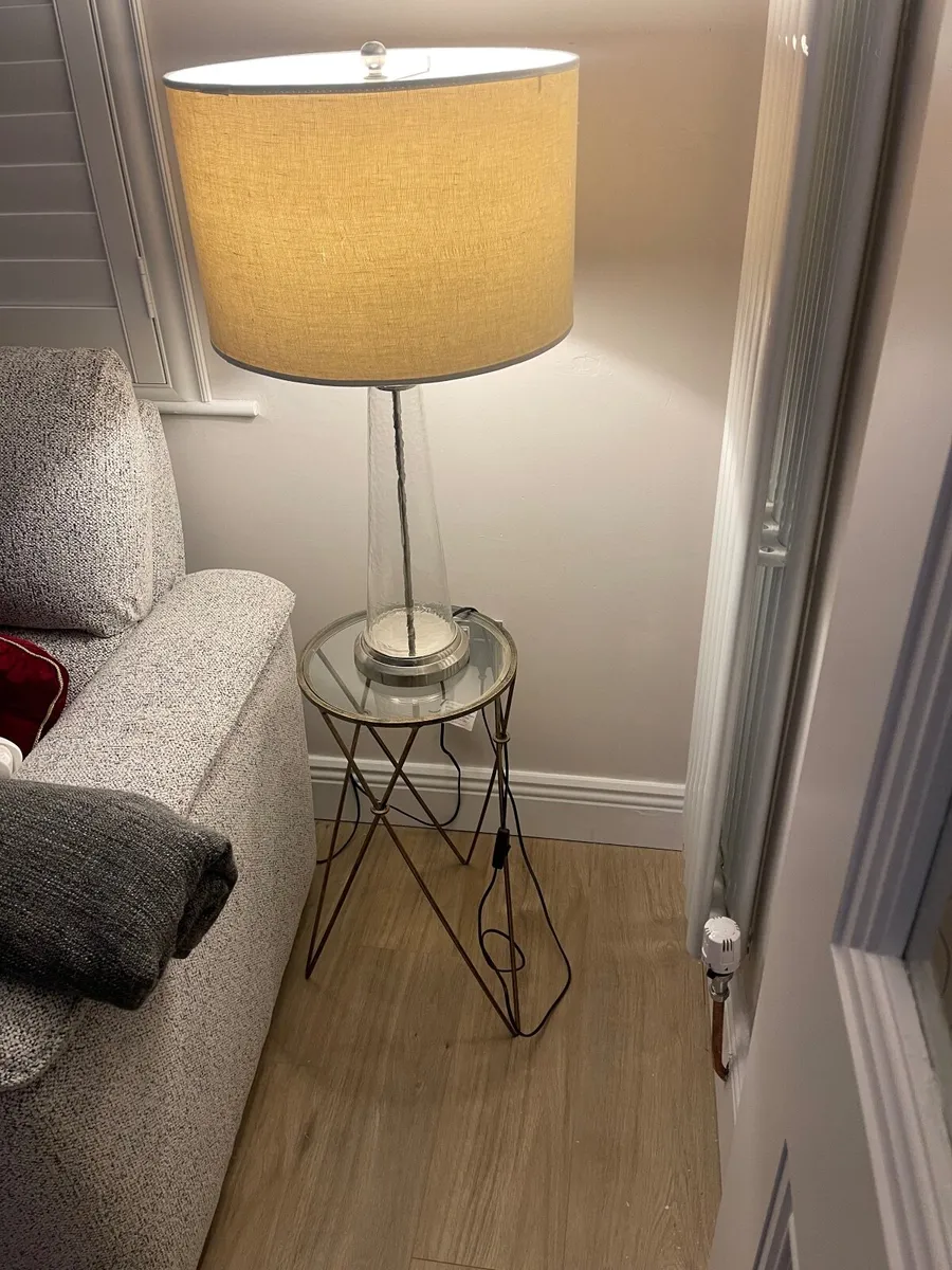 Lamps and side tables - Image 2