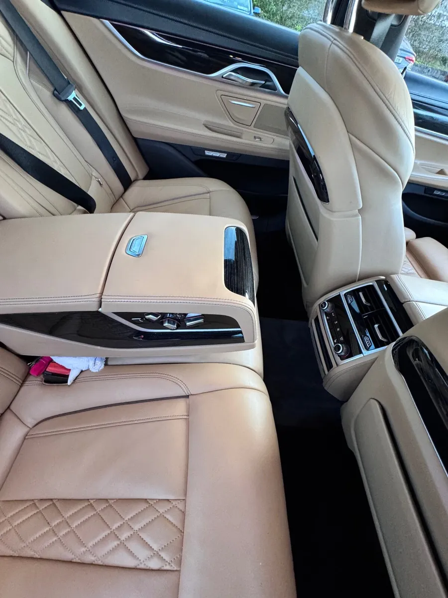 BMW 740E M sport plug - Image 4