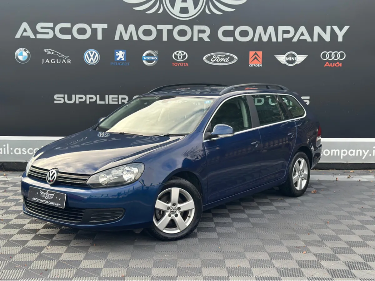 Volkswagen Golf Auto estate - Image 1
