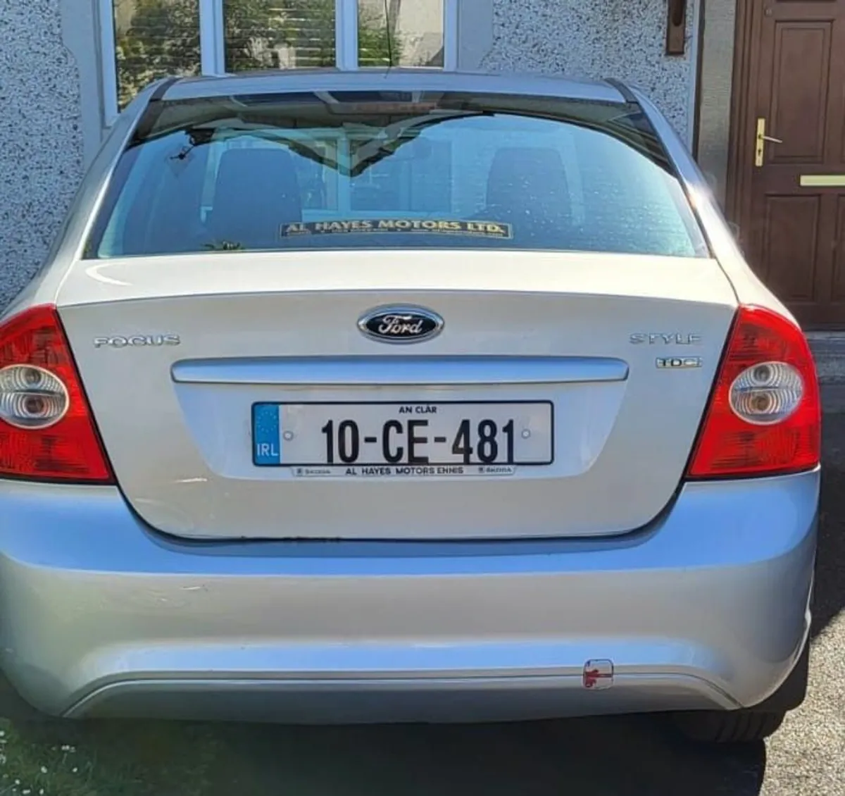 Ford Focus 2010 - Image 2