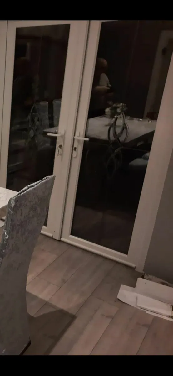 Double glased patio doors and frame - Image 4
