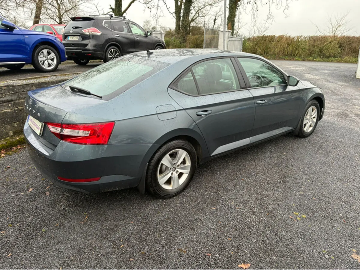 Skoda Superb AUTO ACTIVE 1.6 TDI 120 BHP DSG - Image 2