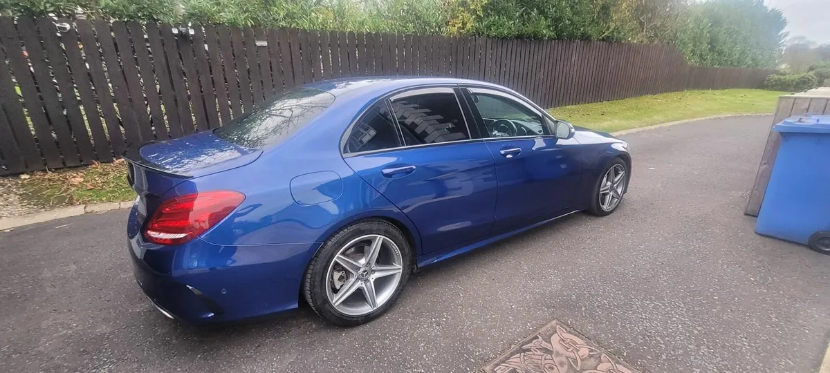 Mercedes-Benz C-Class 2018 - Image 4