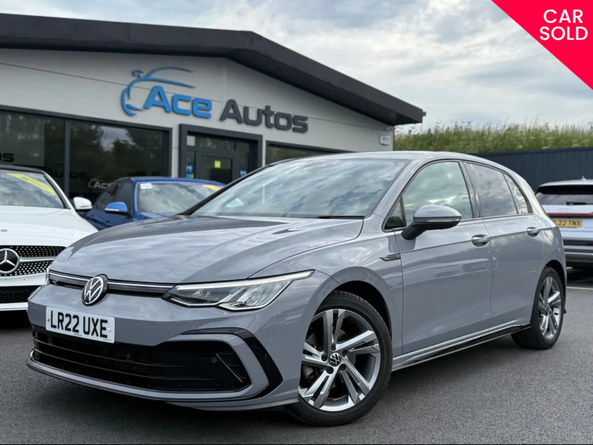 Volkswagen Golf **DEPOSIT TAKEN** R-LINE - 1.5 PET - Image 1