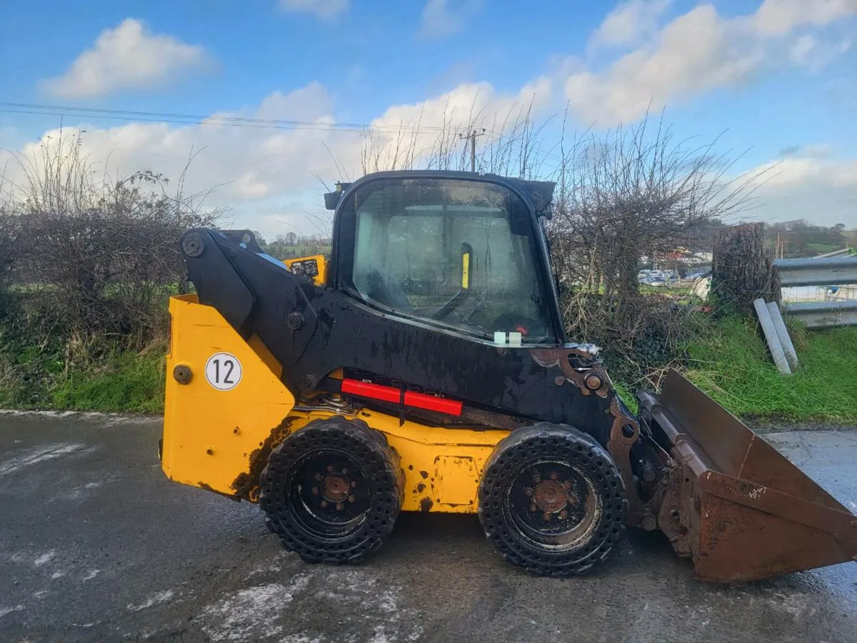 Jcb robot 215 - Image 1