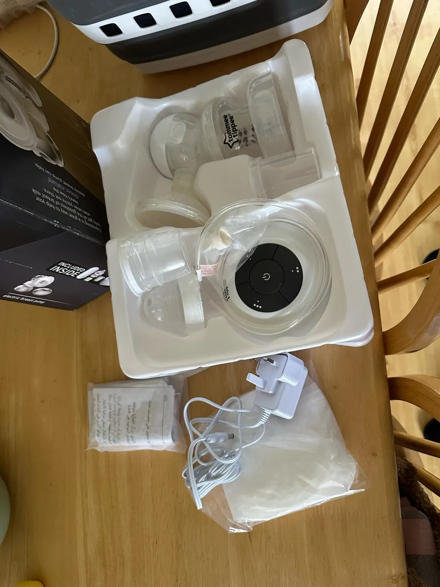 Electric breast pump. - Image 1