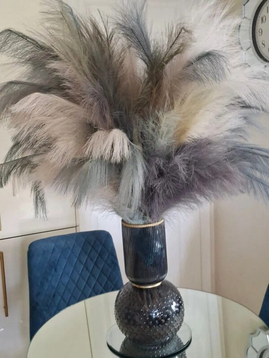 PAULl cOSTELLO Chic Ladies lamp, NEXT Vase Table Centre Piece - Image 2