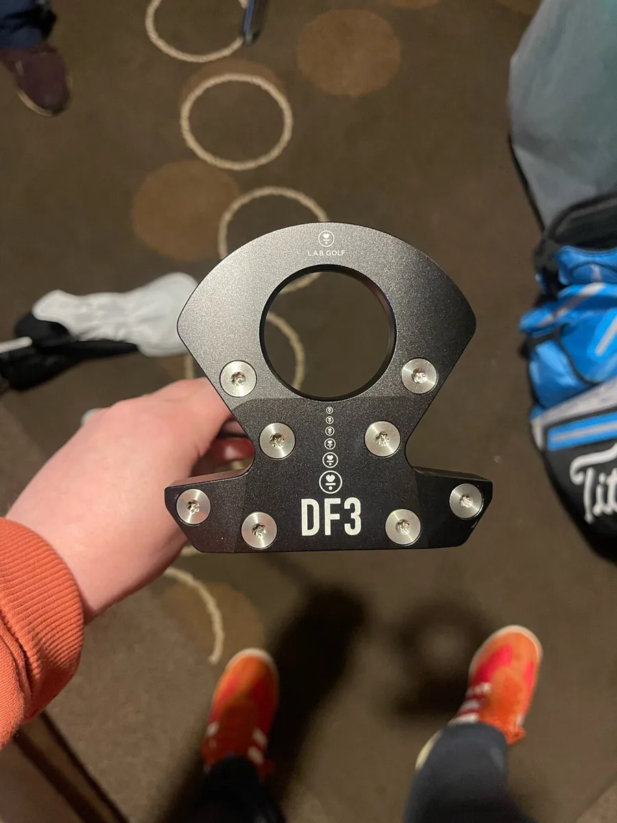 L.A.B DF3 Putter - Image 1