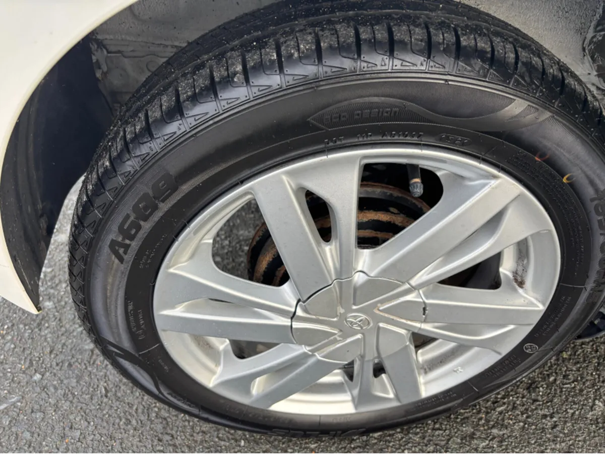 Toyota Aygo 1.0 X-PLAY+ 4DR - Image 3