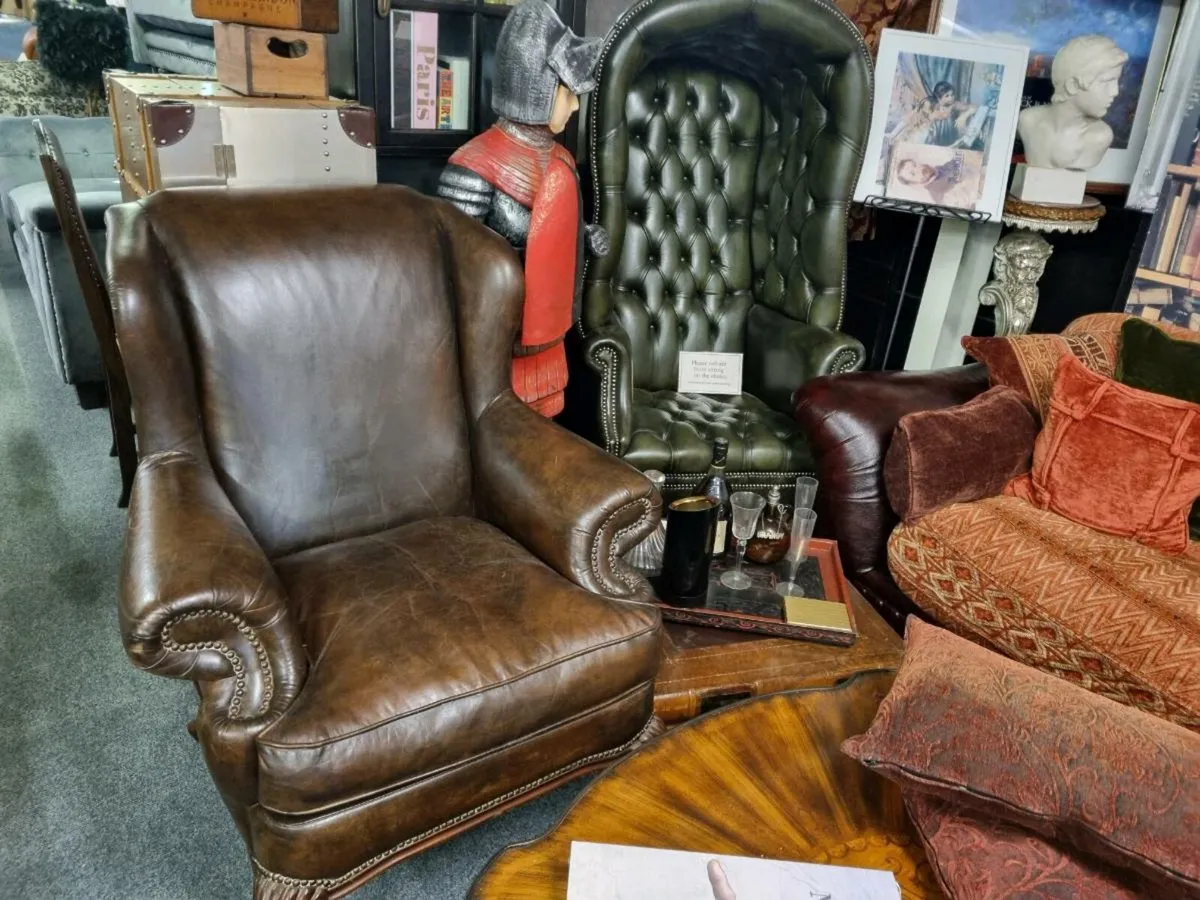 Leather Chesterfield - Image 2