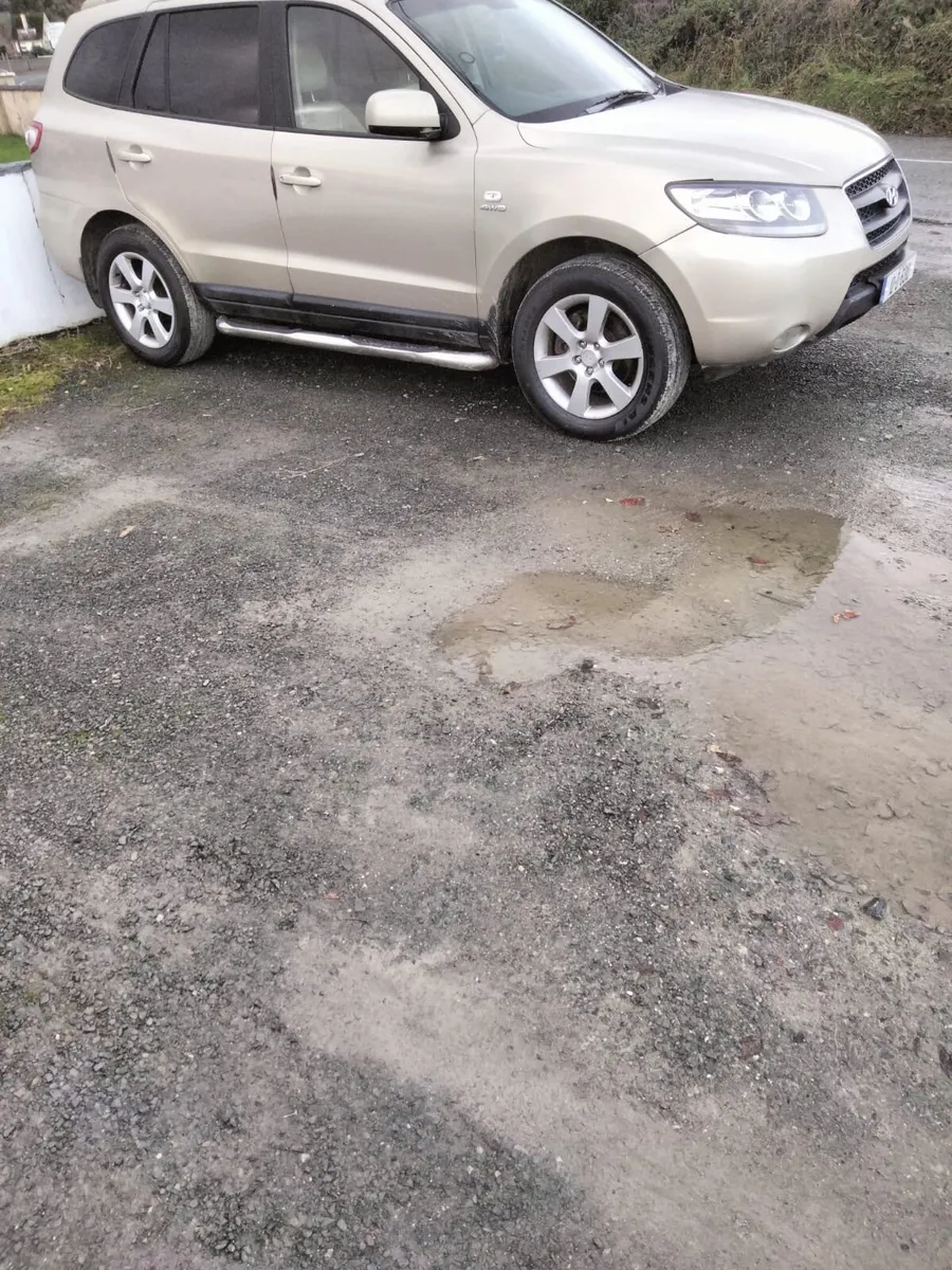 Hyundai Santa Fe Deep - Image 1