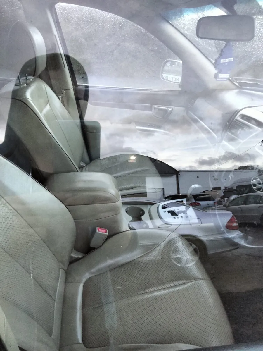 Hyundai Santa Fe Deep - Image 2