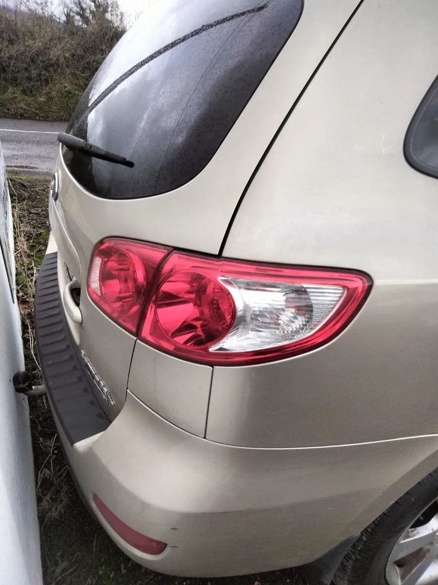 Hyundai Santa Fe Deep - Image 4