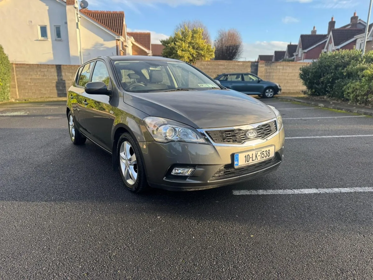 Kia Ceed 1.6 Only 45000KM - Image 1