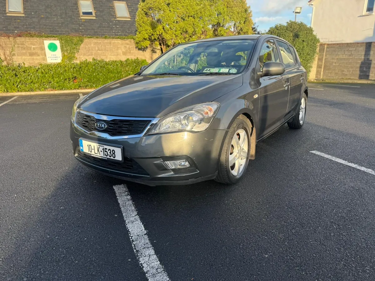 Kia Ceed 1.6 Only 45000KM - Image 3