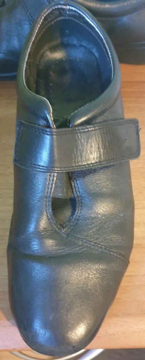 Leather Shoes - Image 1