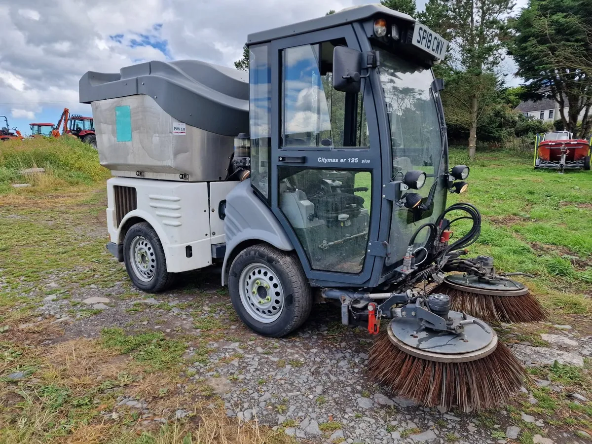 2018 Hako Citymaster Road Sweeper Roadsweeper - Image 1