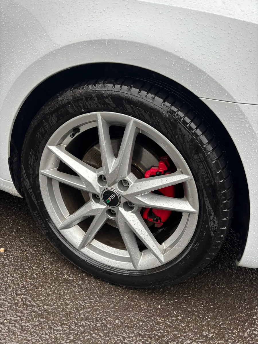 2017 SKODA OCTAVIA VRS ESTATE - Image 4