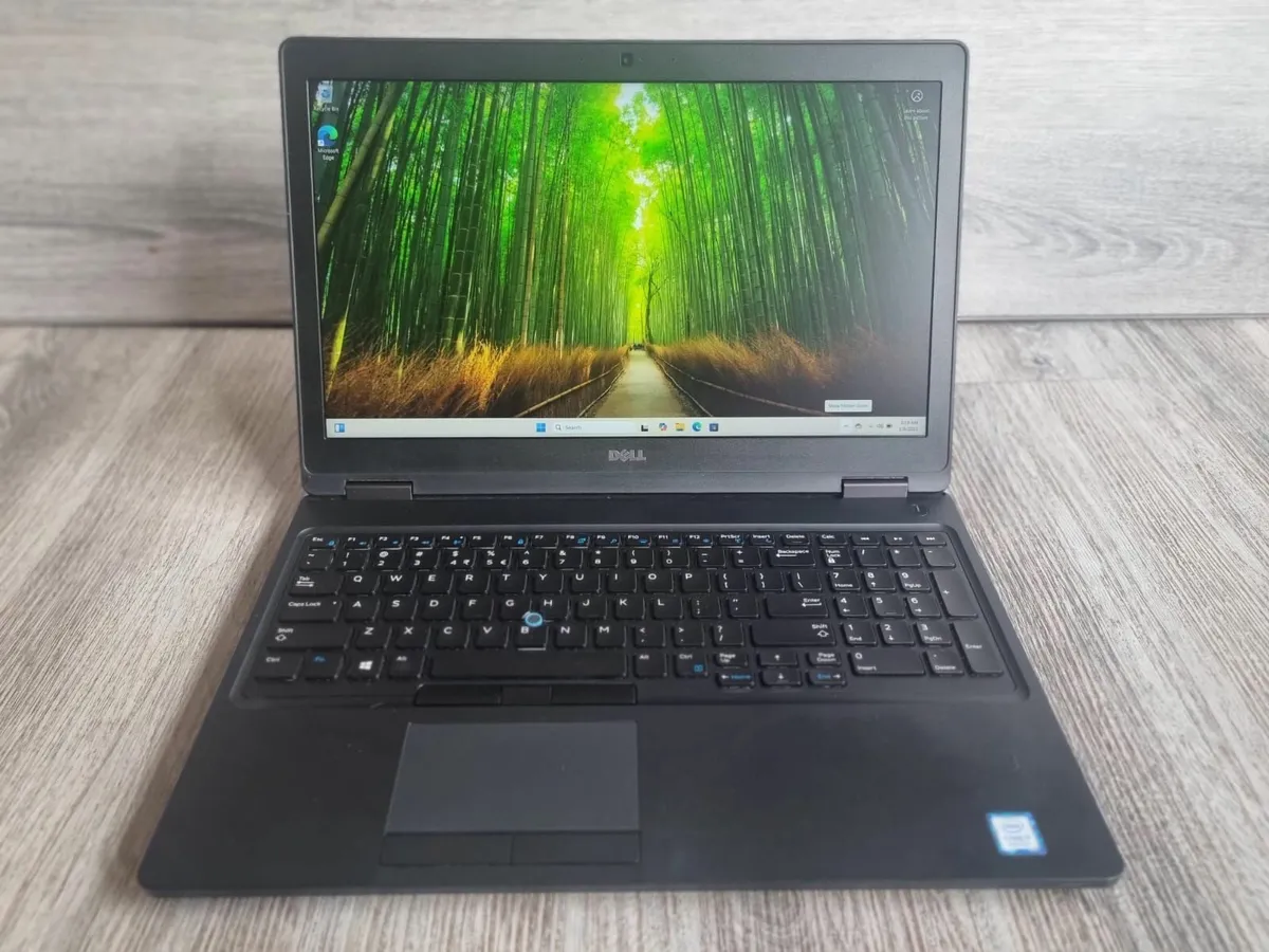 DELL Precision 3530 Mobile Workstation 15.6"