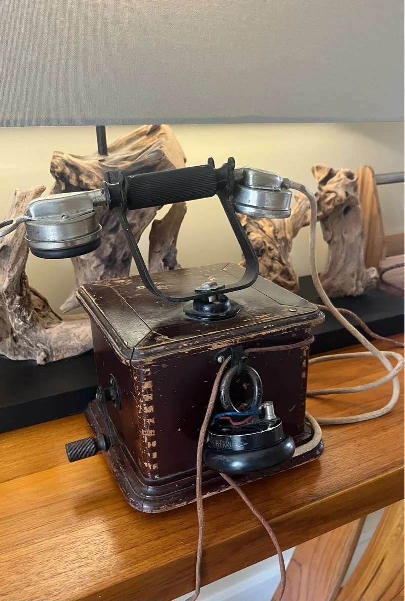 Antique 1910 Burgunder Paris Crank Telephone - Image 2
