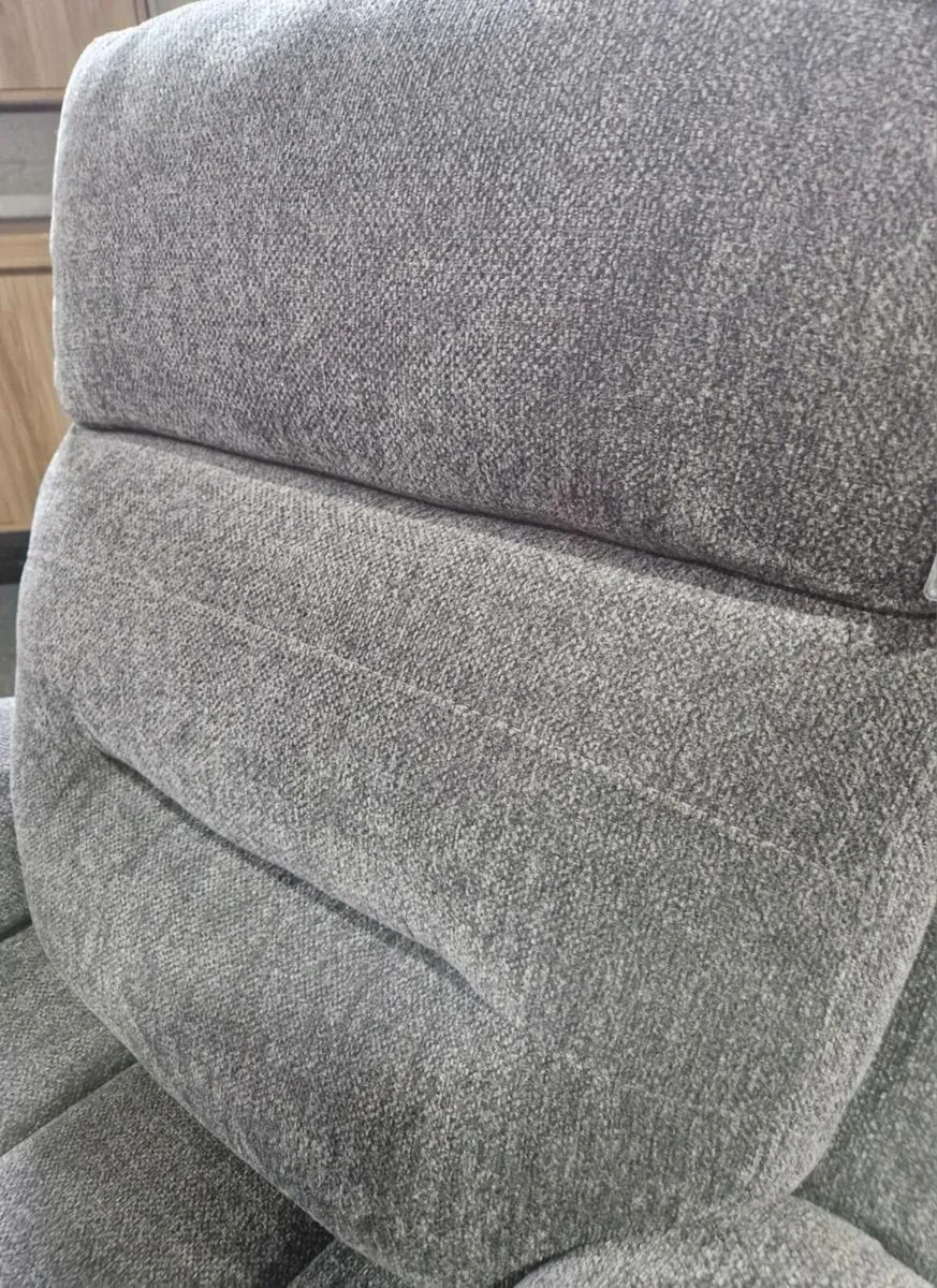 Arianna Rise and recline rrp 1000 - Image 3